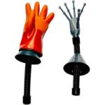 Apavu žāvētājs ar sarkanu gumijas roku un metāla pirkstiem, ar ventilācijas sistēmu un elastīgu konstrukciju.